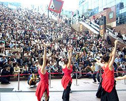京都駅ビル室町小路広場・大階段等でのイベント